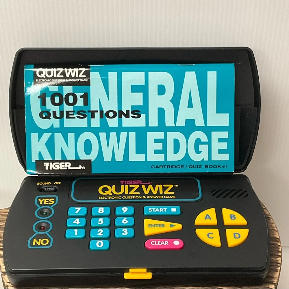 vtg TIGER ELECTRONICS Quiz Wiz Game Battery Operated 1993 Tested/ Works